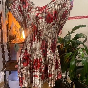 Floral Pleated Women's Top